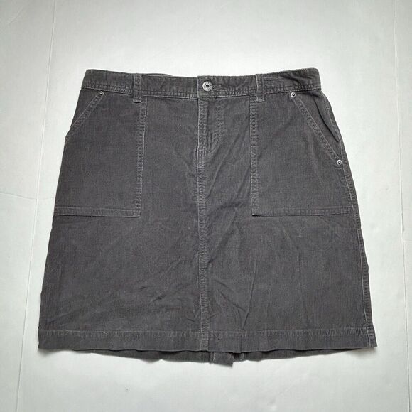 The North Face Dresses & Skirts - North Face Corduroy Skirt Womens Medium Gray Above Knee Casual Hiking
